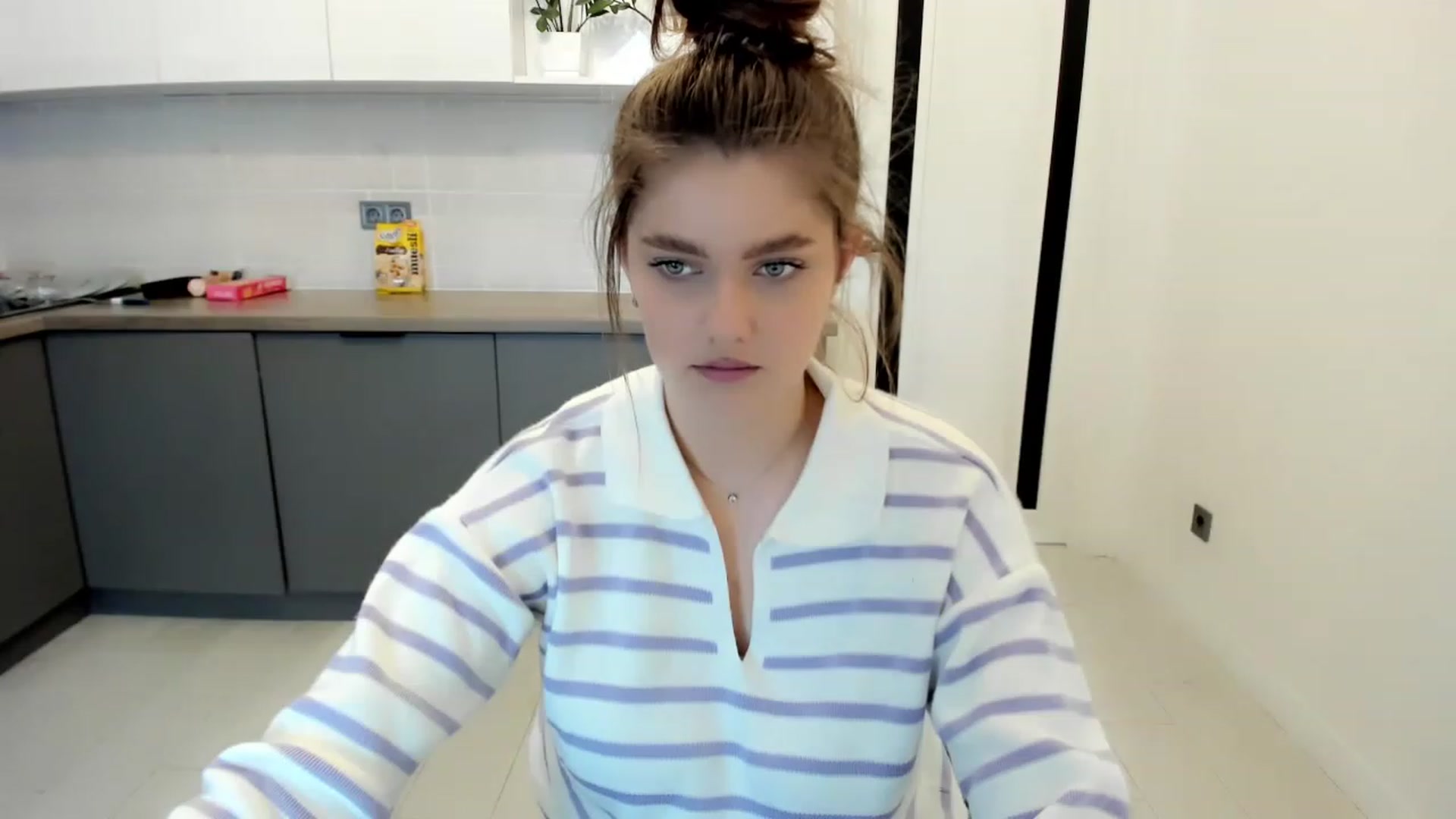 VickiVong video thumbnail