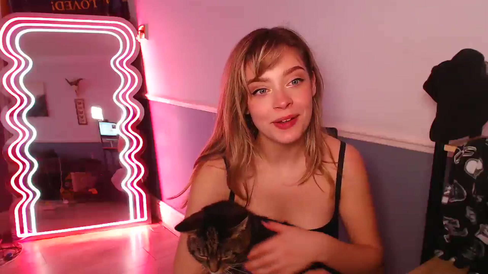 KittyCash3w video thumbnail