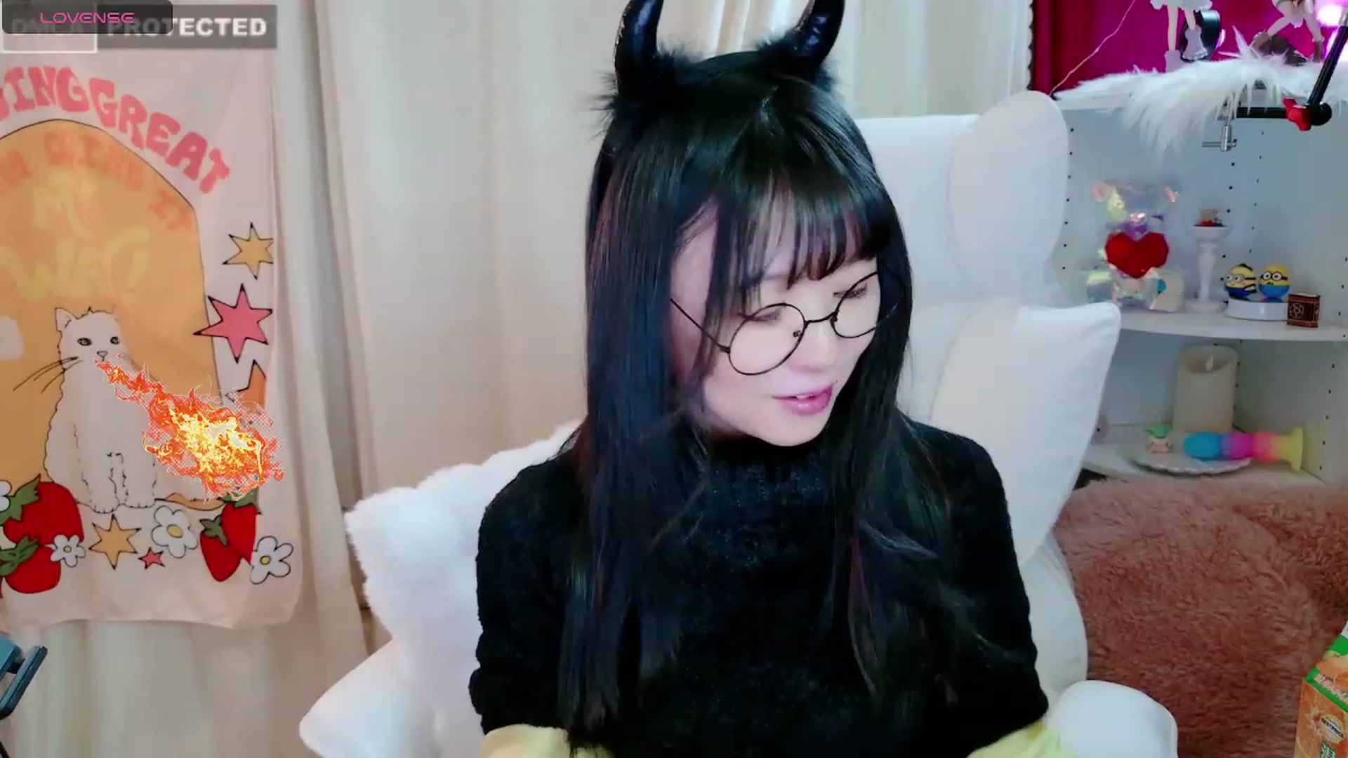 meows video thumbnail