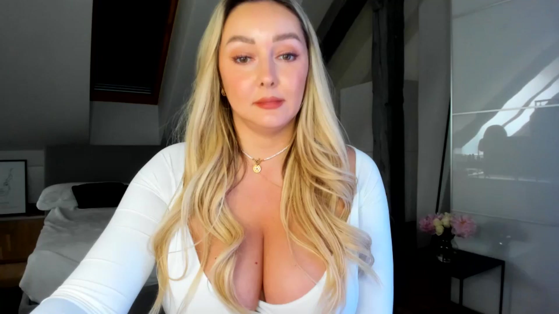 Mi_Ha video thumbnail