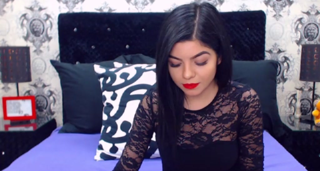 YnnesBronte video thumbnail