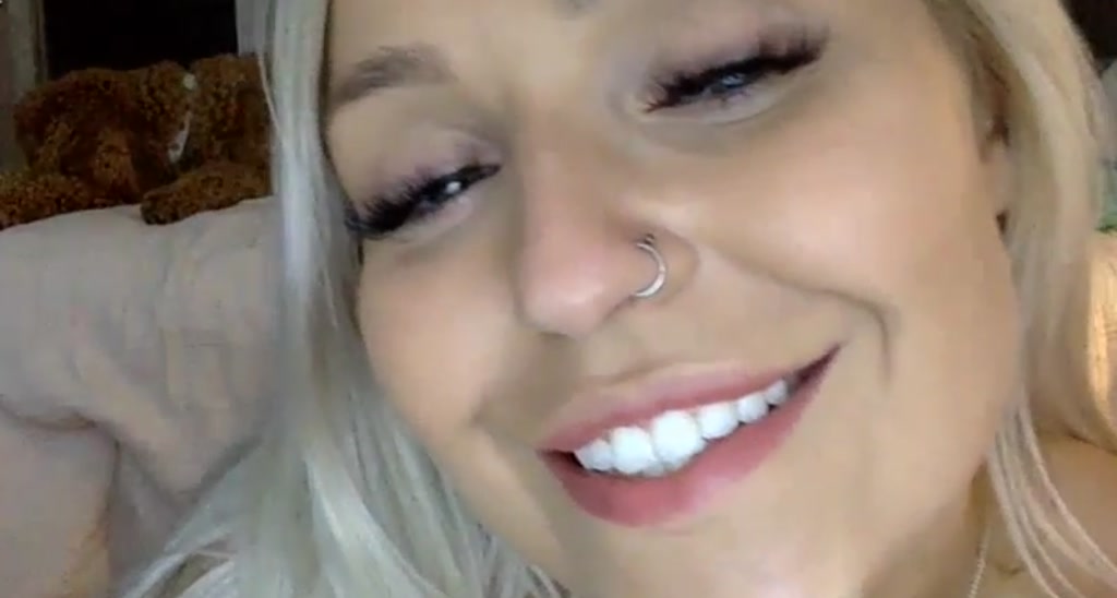 KissMyTitsPls video thumbnail