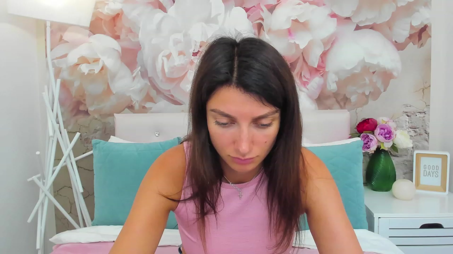 LuckySandra video thumbnail