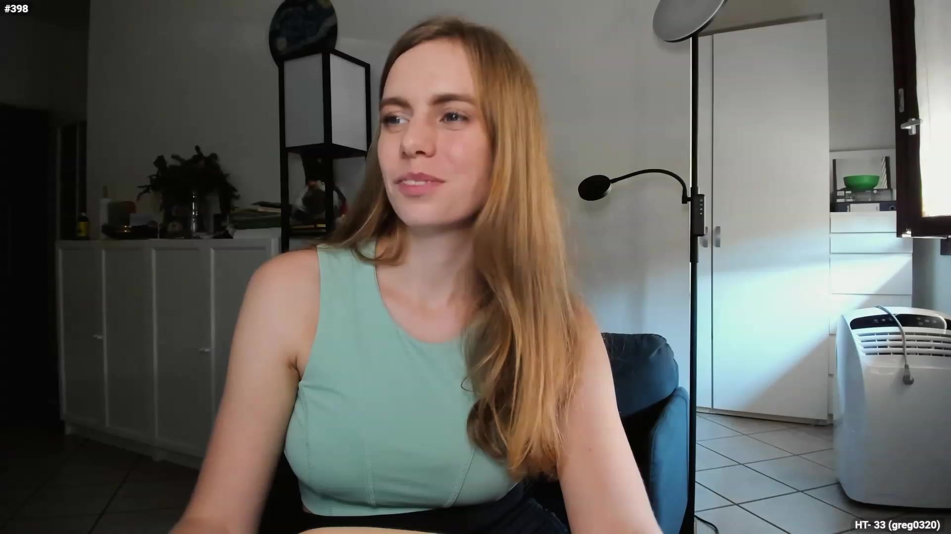 Personage video thumbnail