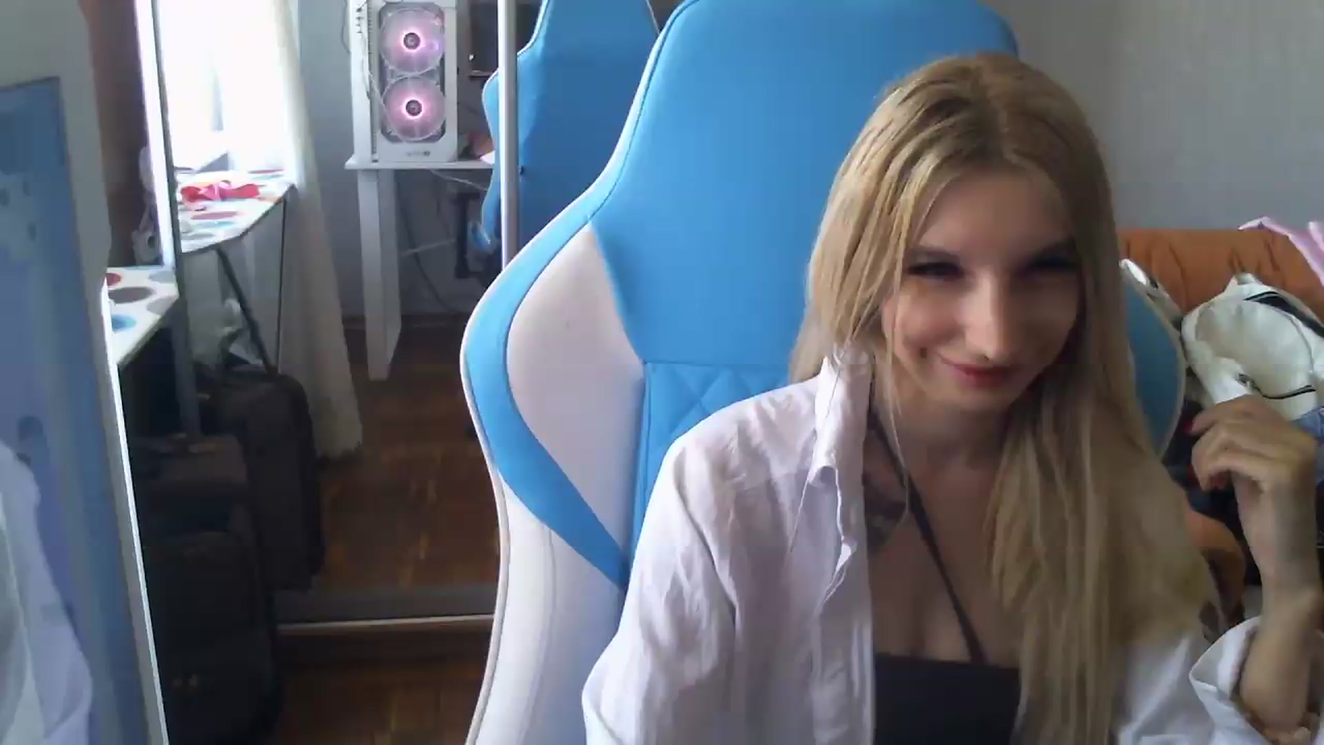 AnnaBllake video thumbnail