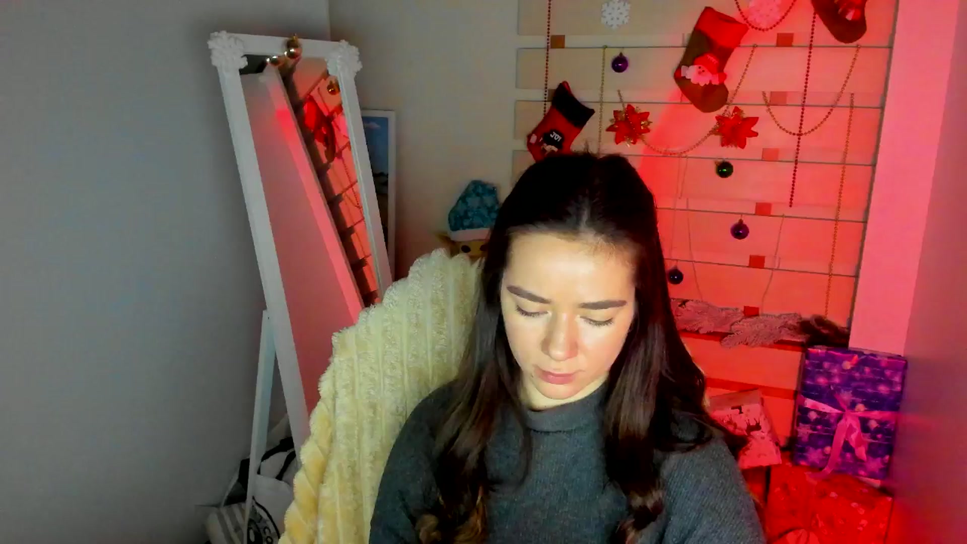 KiraLove video thumbnail