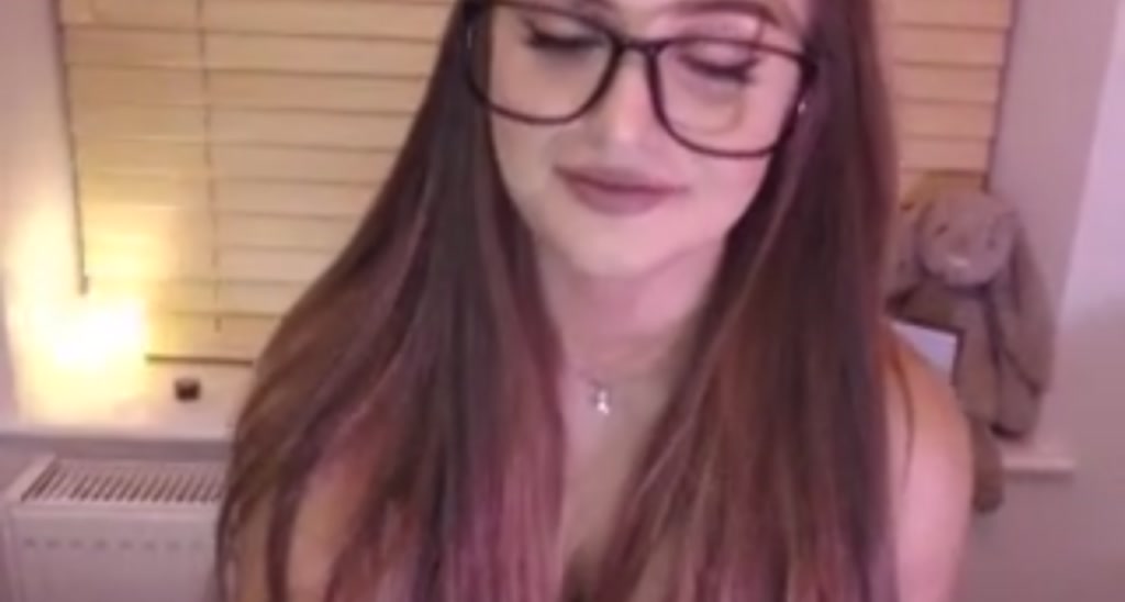 BadGalAri video thumbnail