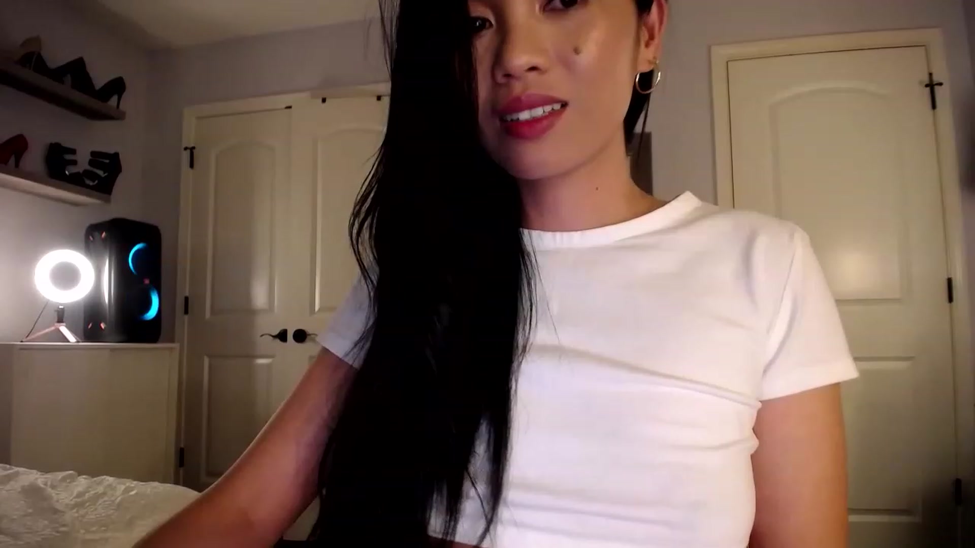 AsianLuv_4U video thumbnail