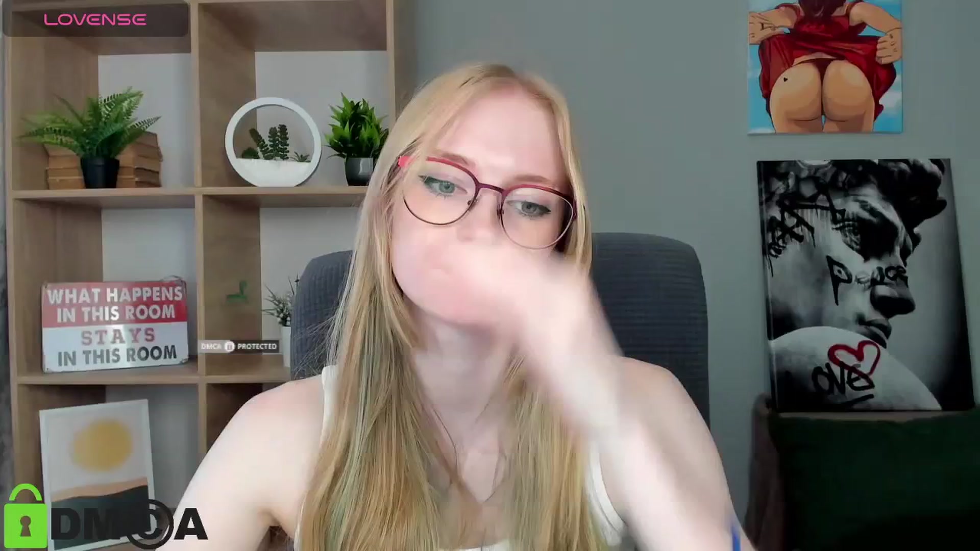 Cinnabonnn video thumbnail