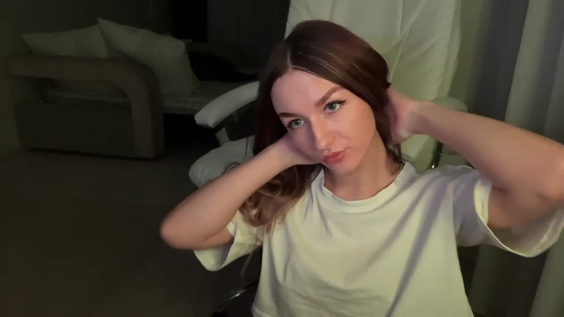 EllenOnline video thumbnail