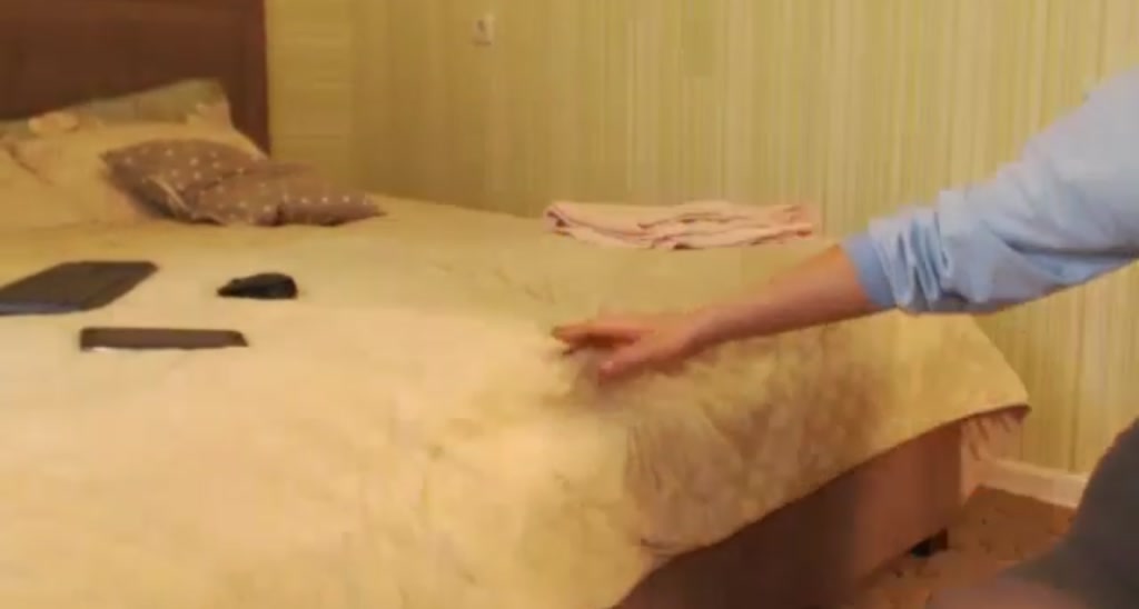NellyBee video thumbnail