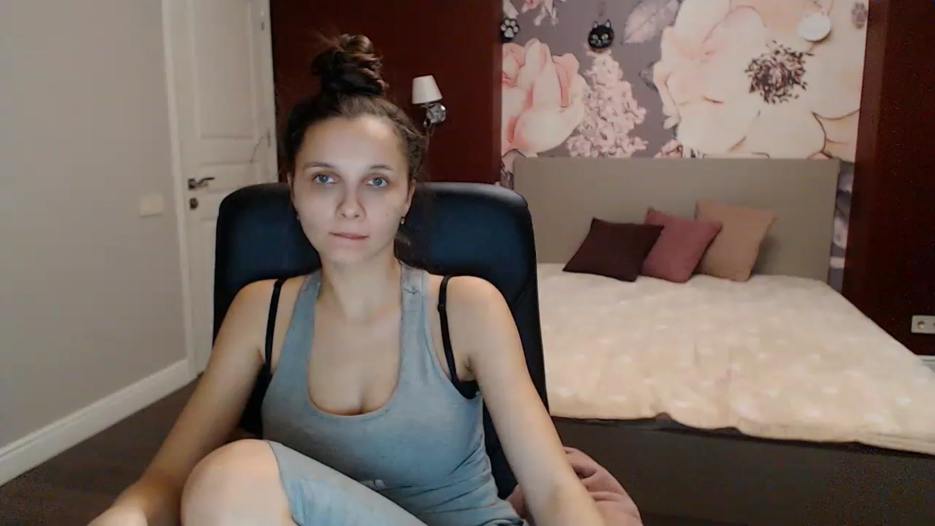 Karina_Mils video thumbnail