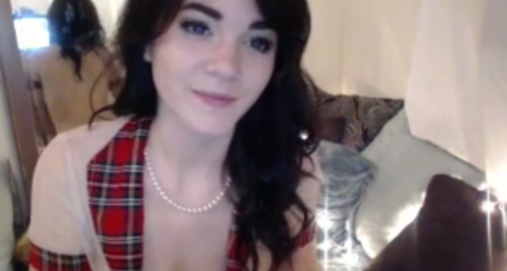 emilylynne video thumbnail