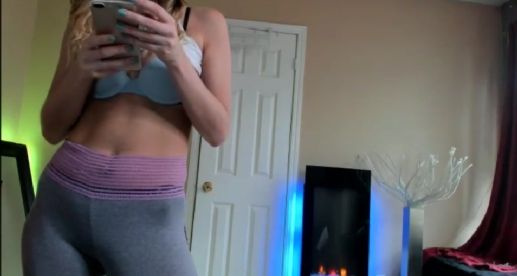 KellyBarbiee video thumbnail