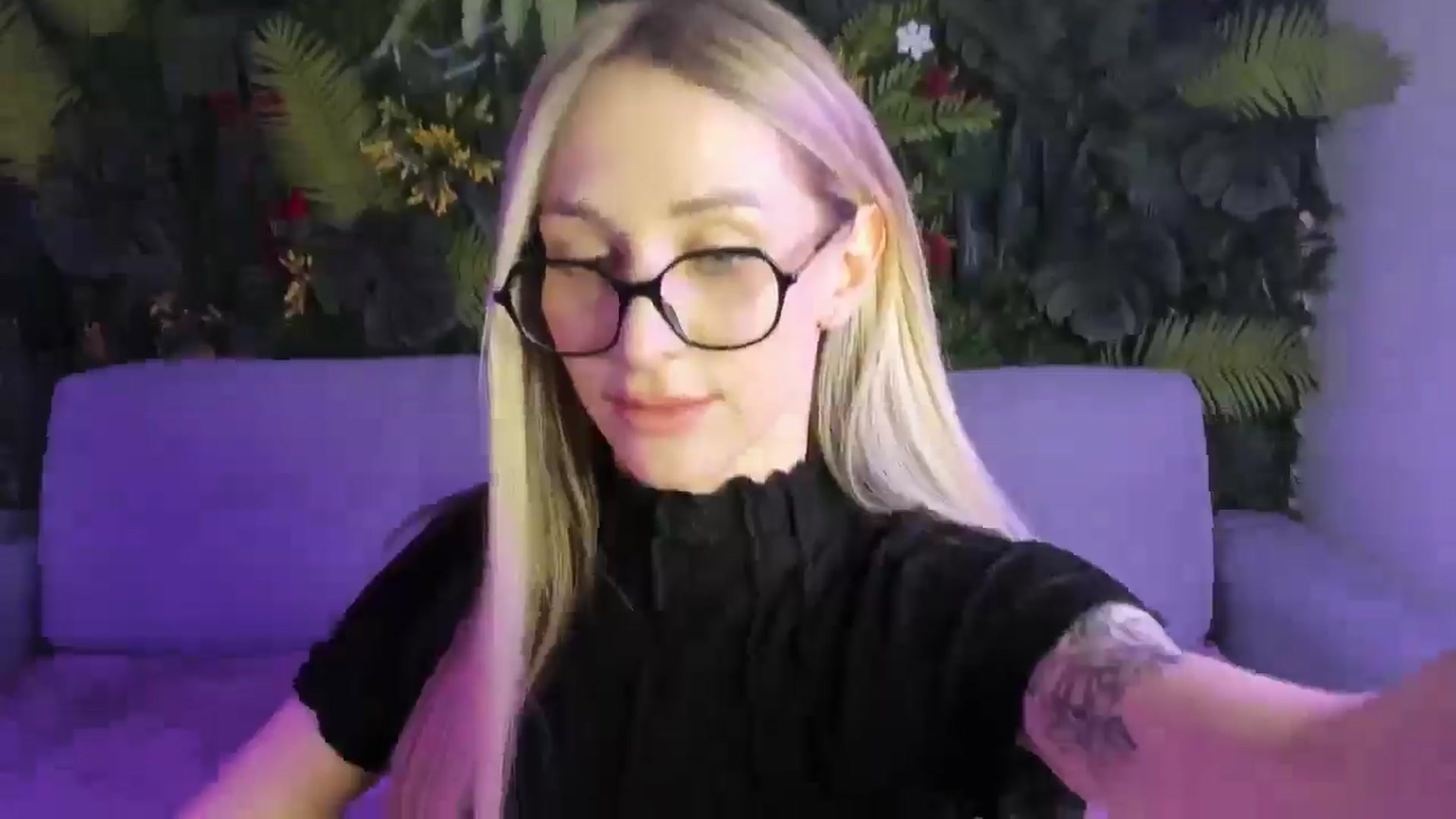 Horny_Blond video thumbnail