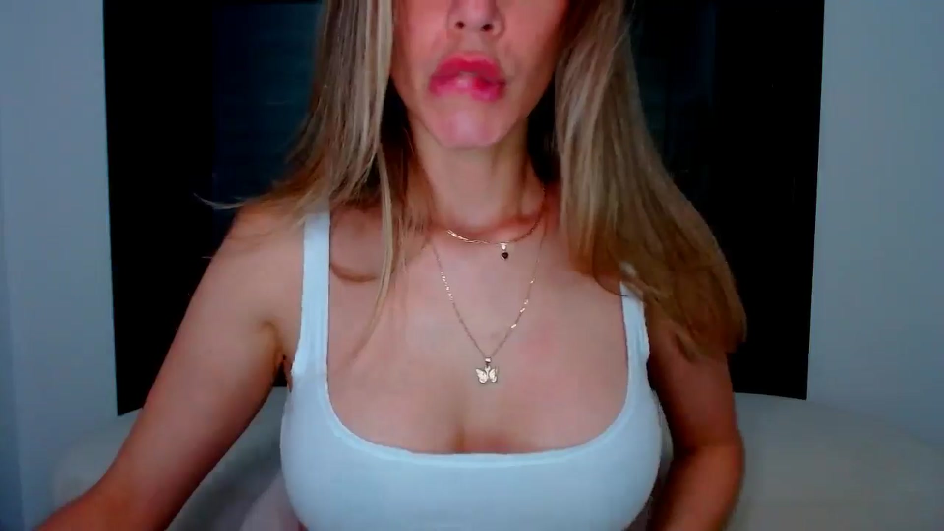 fresagirl video thumbnail