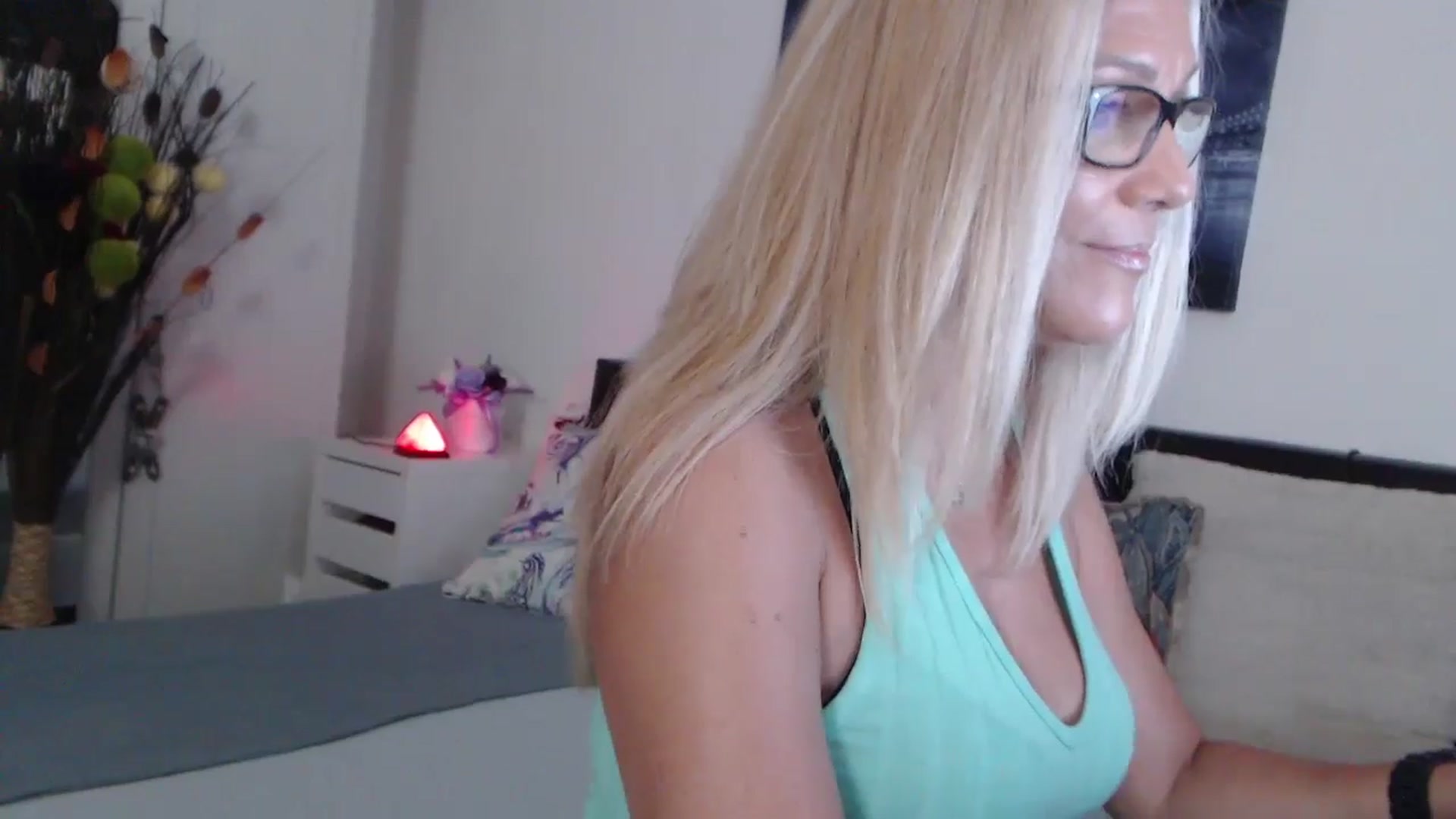 Reeya71 video thumbnail