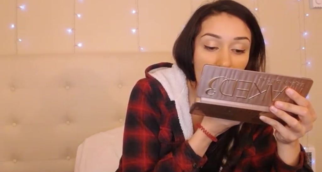 GiselleB video thumbnail