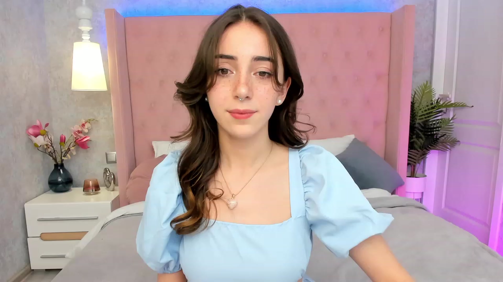ElsaYoung video thumbnail