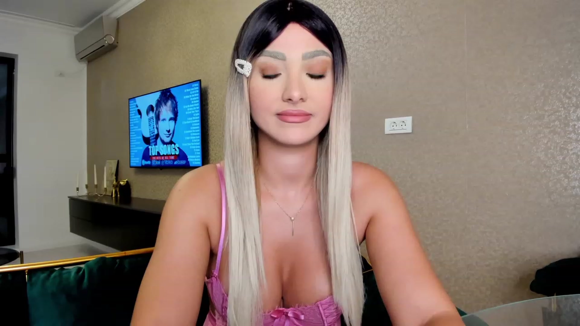 HONEY_A video thumbnail