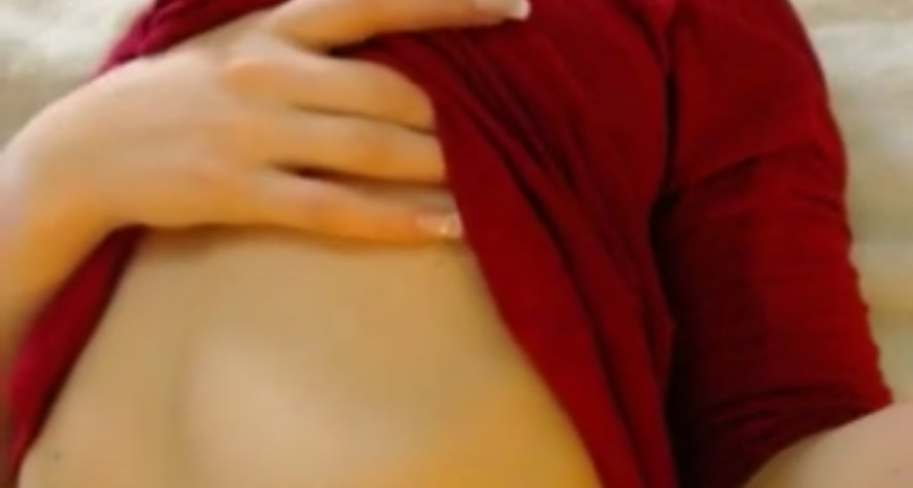 SweetSarra video thumbnail