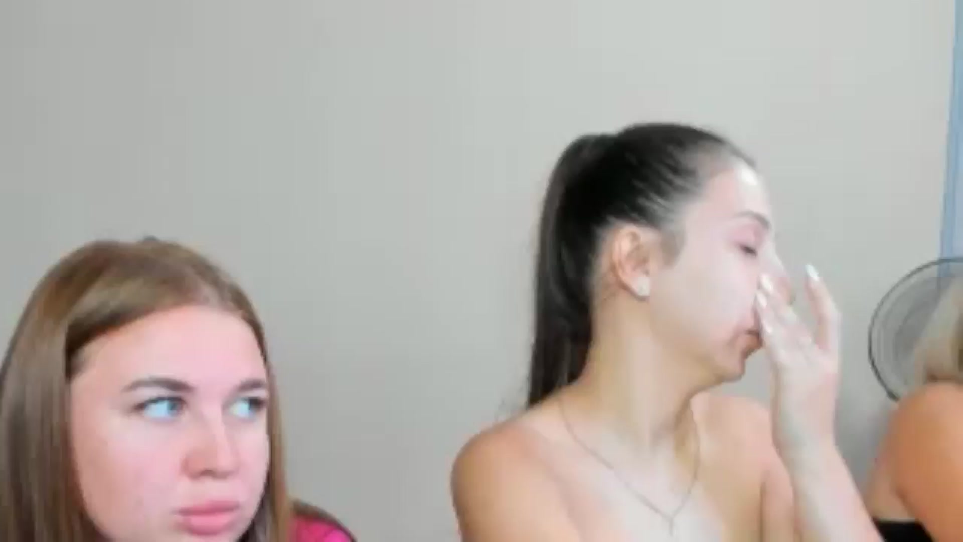 IFlowersGirl video thumbnail