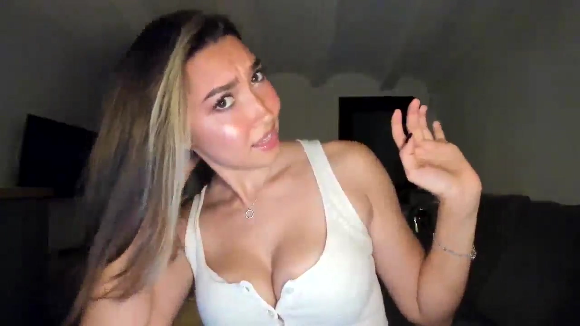 LuckyHoneyyy video thumbnail