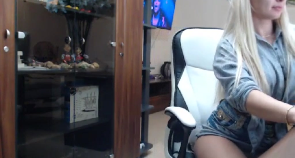 Innocentdoll_ video thumbnail