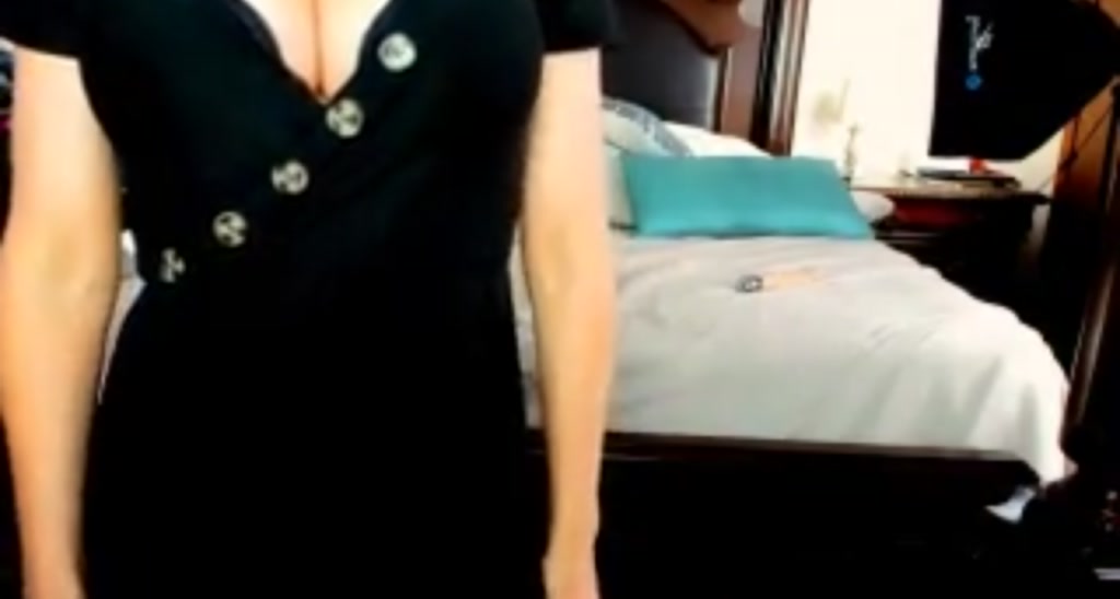XO_Ella_XO video thumbnail