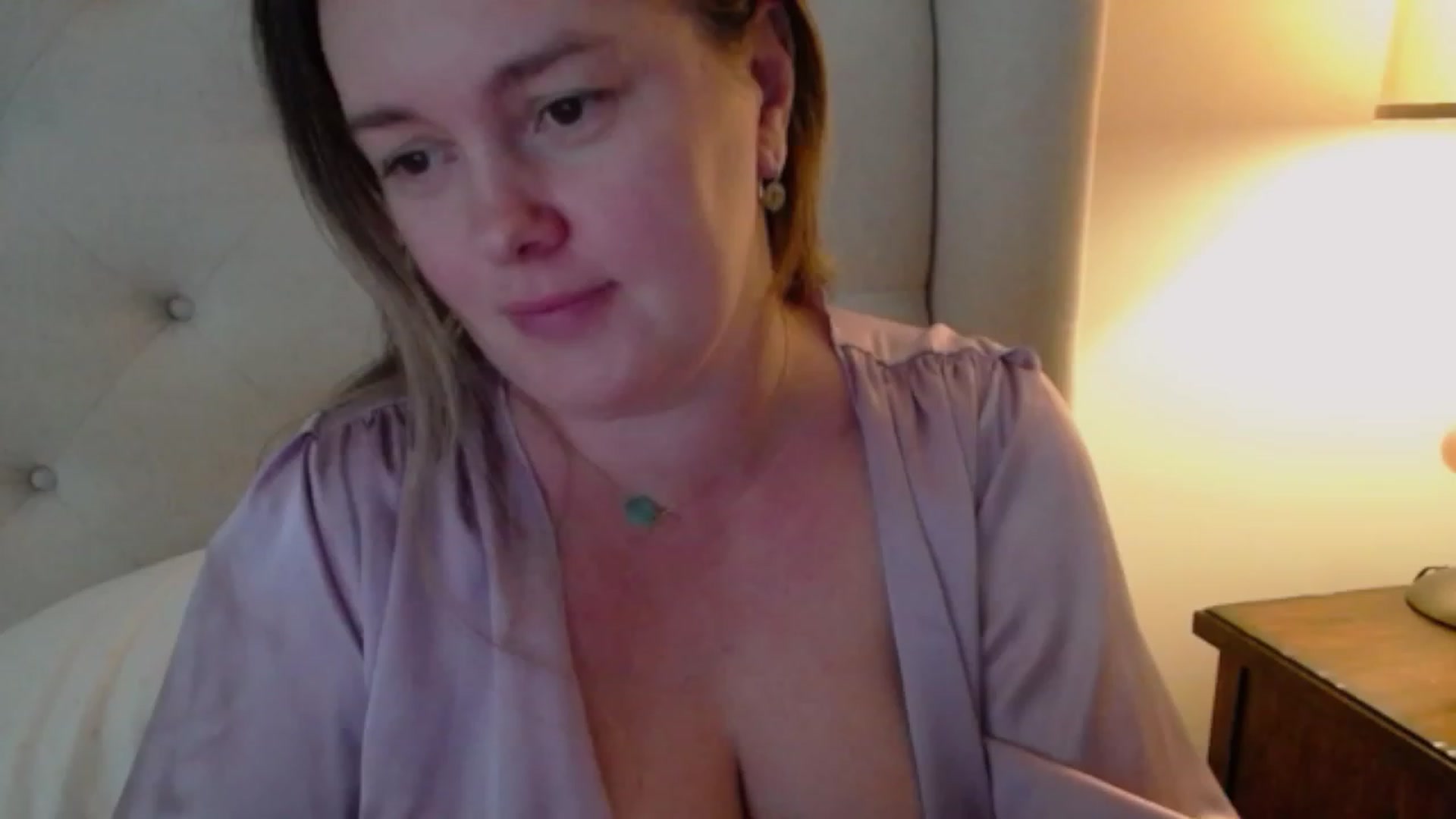 J0llye video thumbnail