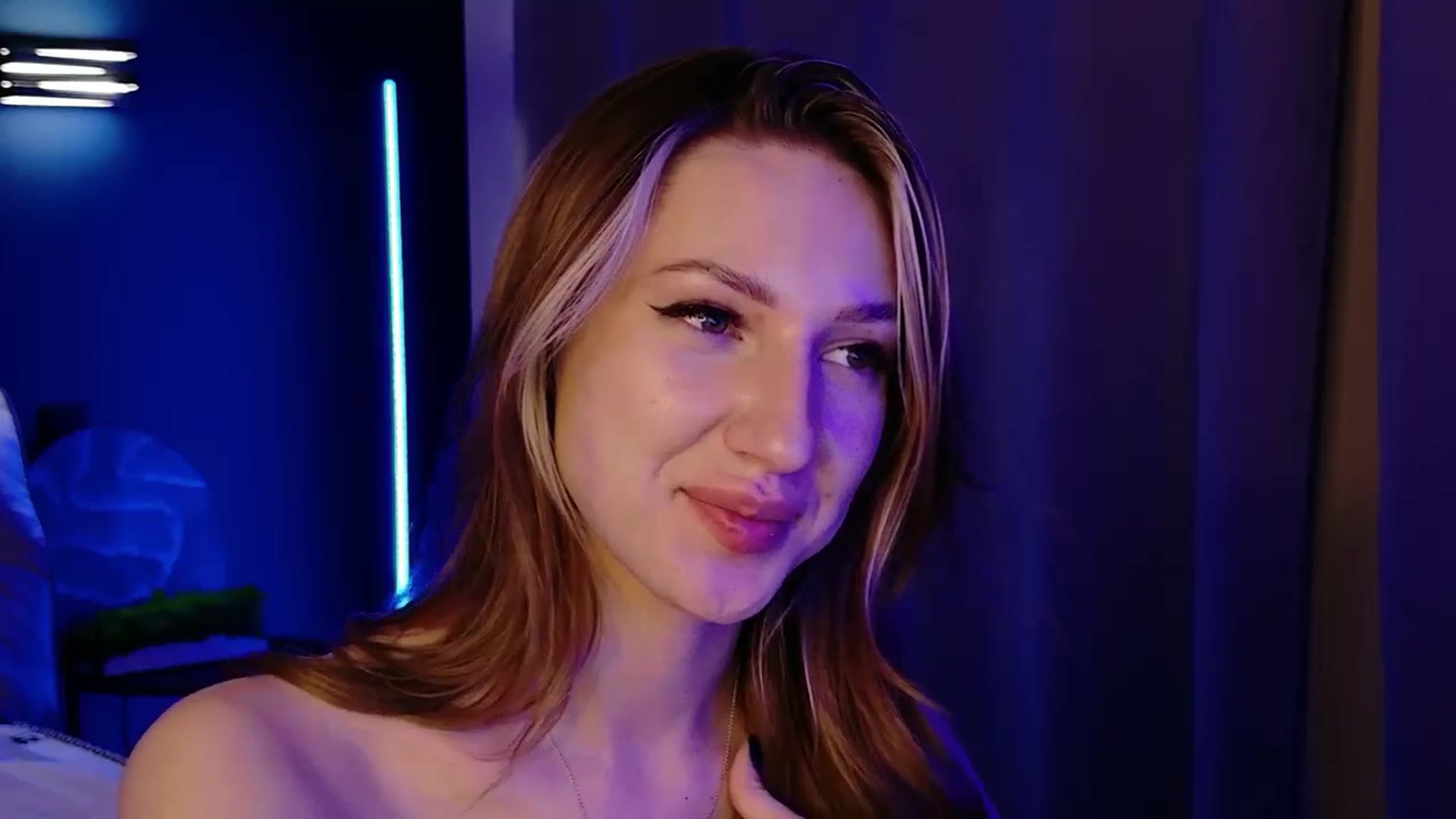 LovelyGin video thumbnail