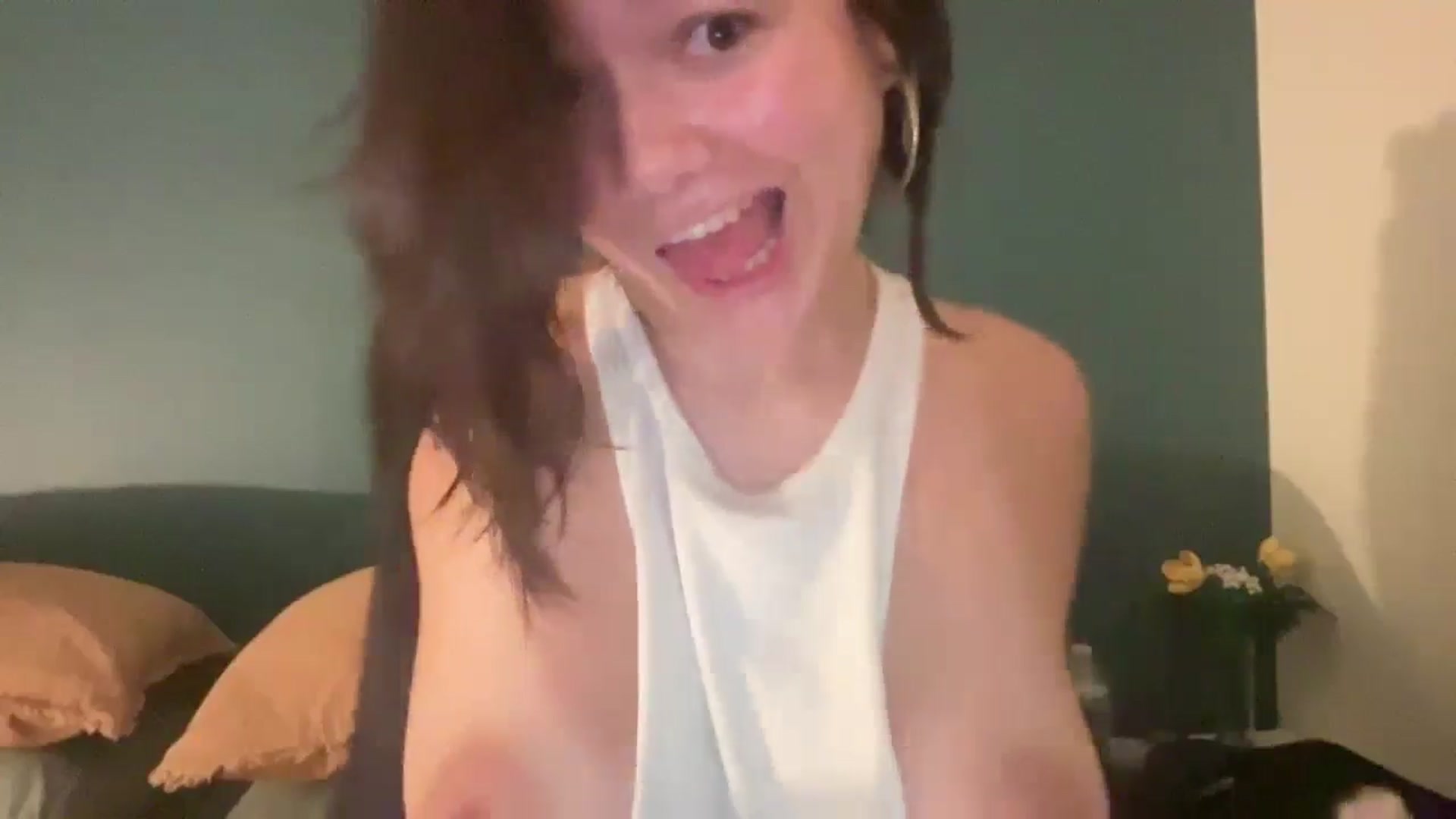 imava video thumbnail