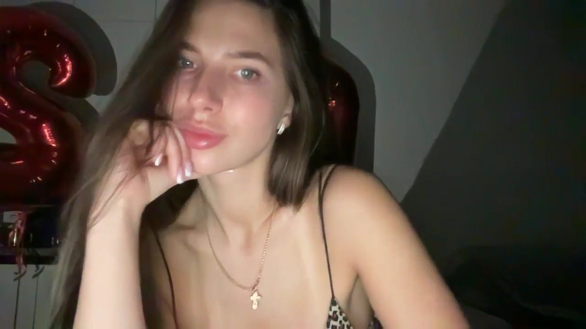 kissfreeze video thumbnail