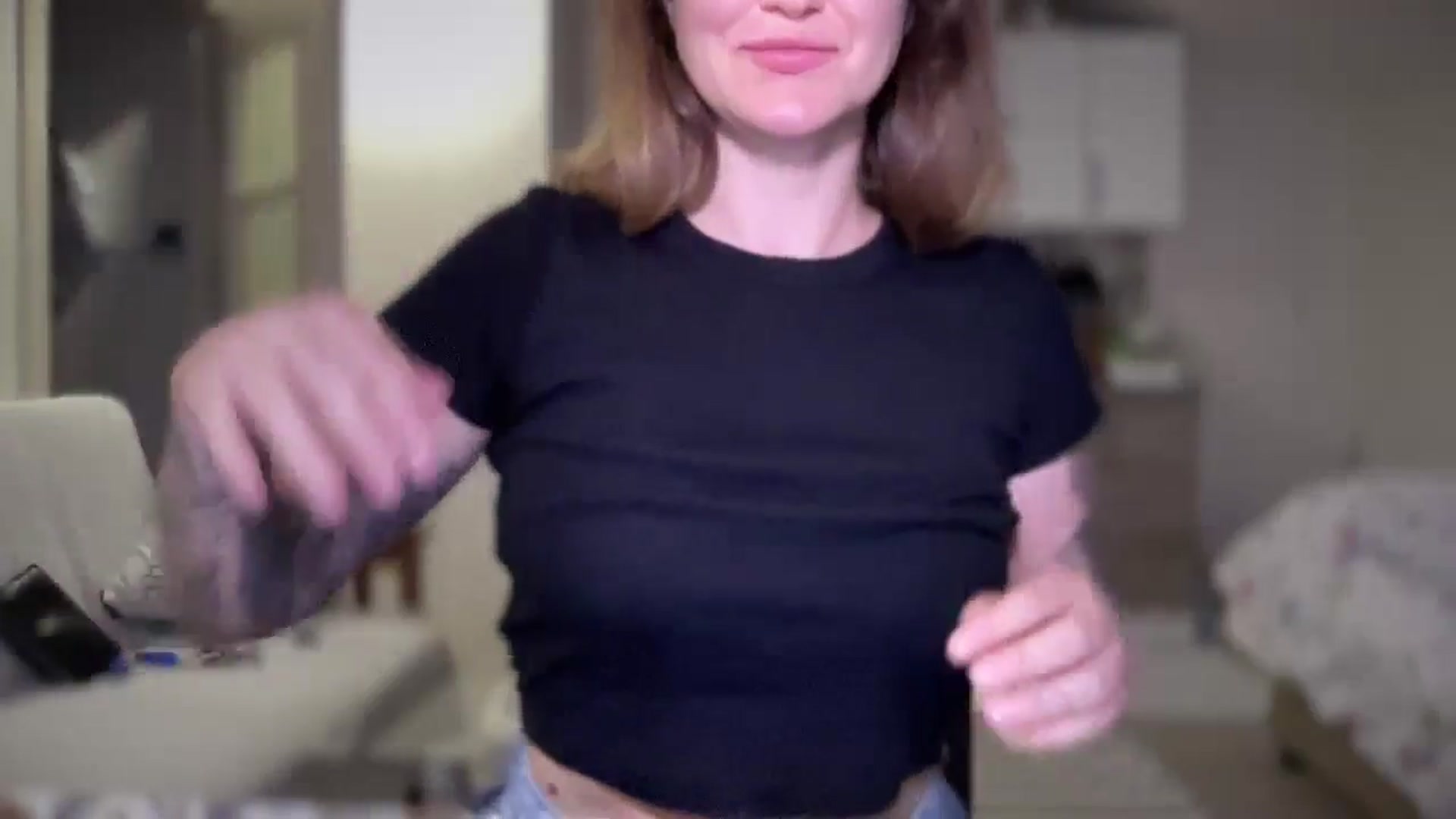 Hi_Love video thumbnail