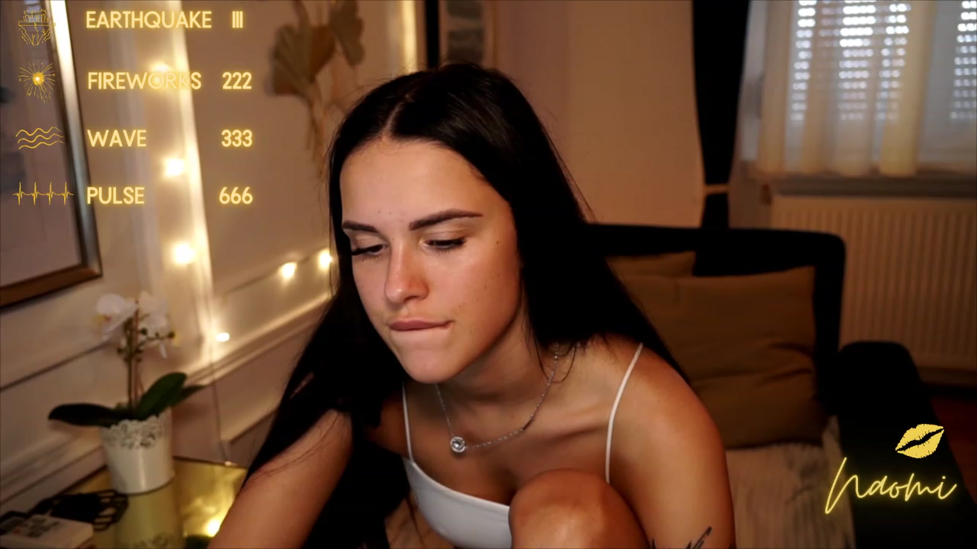 cinnabellee video thumbnail