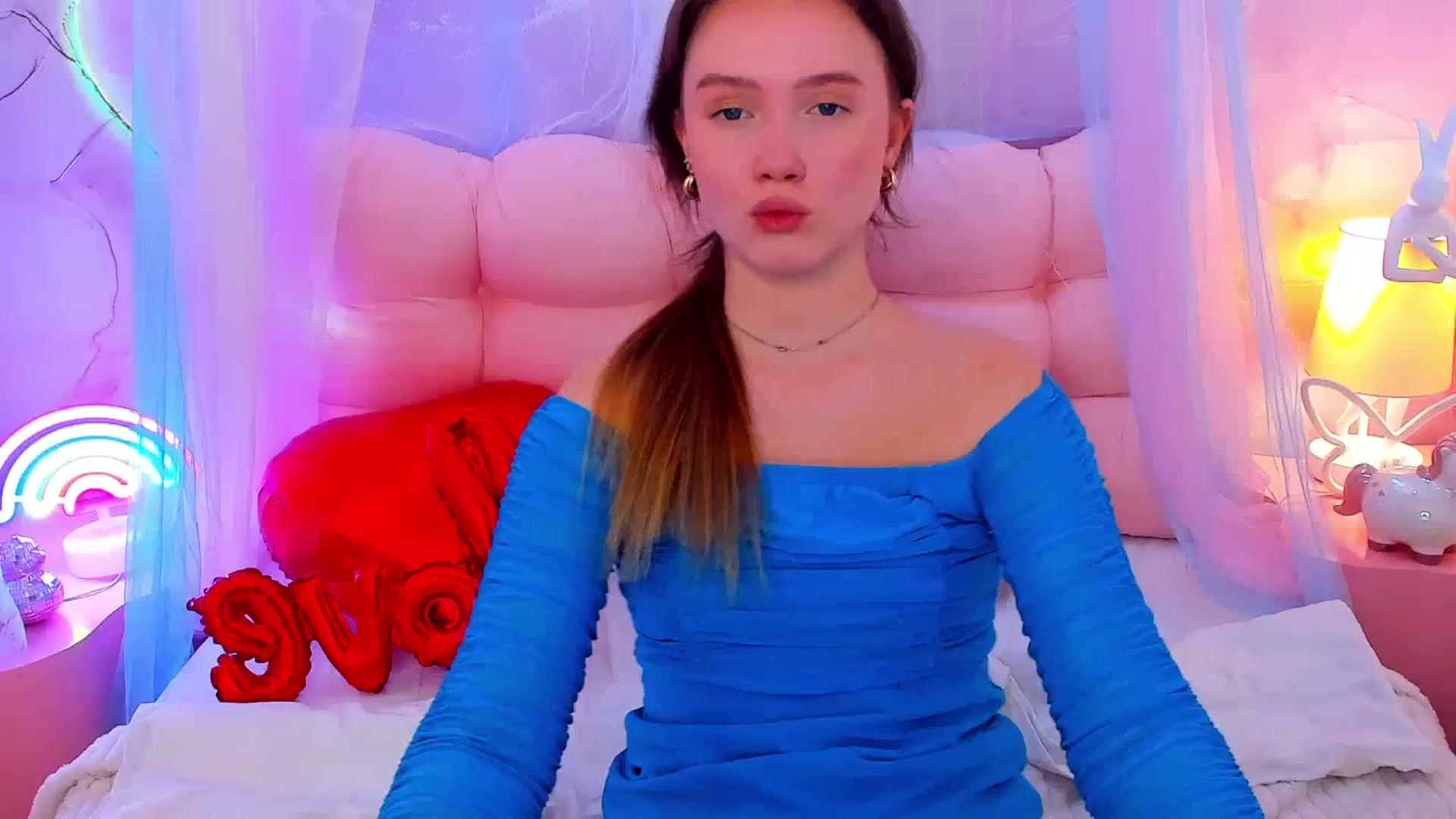 Beatrizz video thumbnail