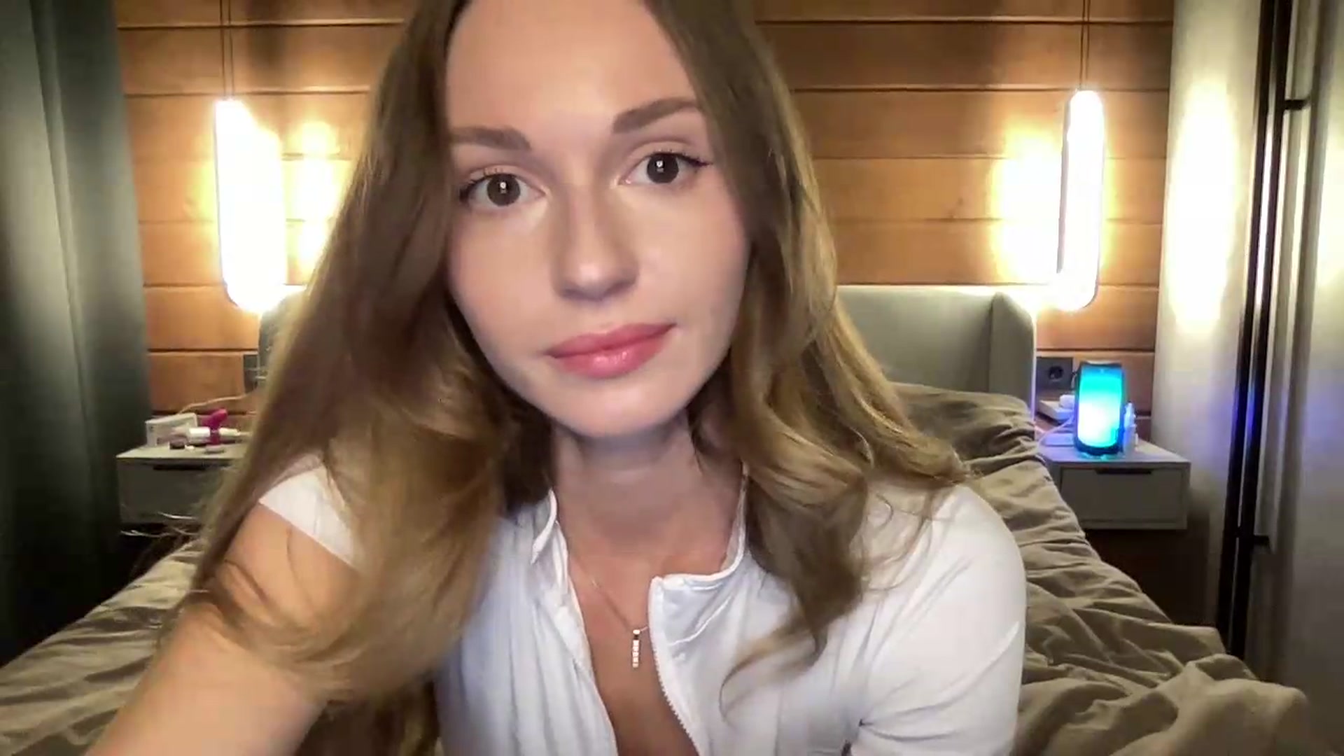 UniiqueMilana video thumbnail