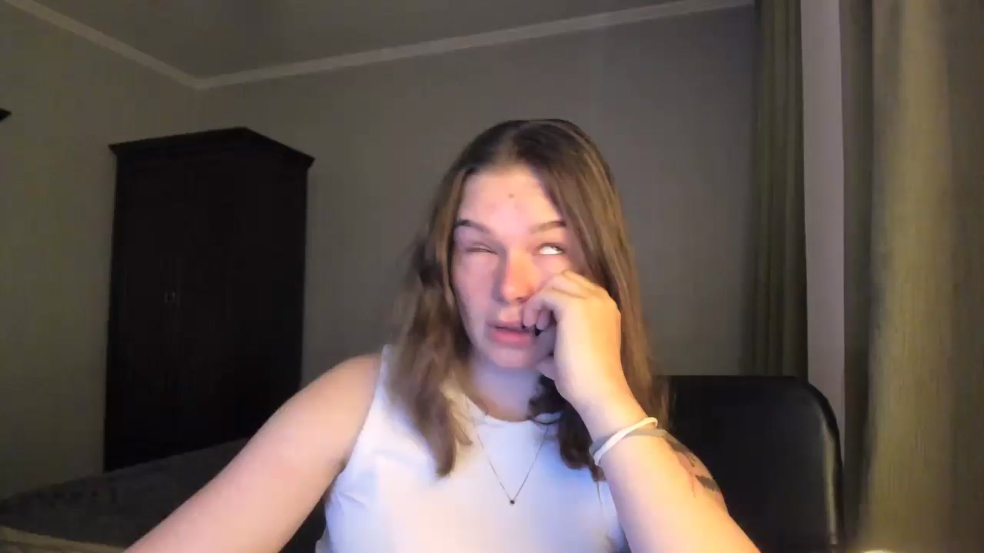 HeyAlisa video thumbnail