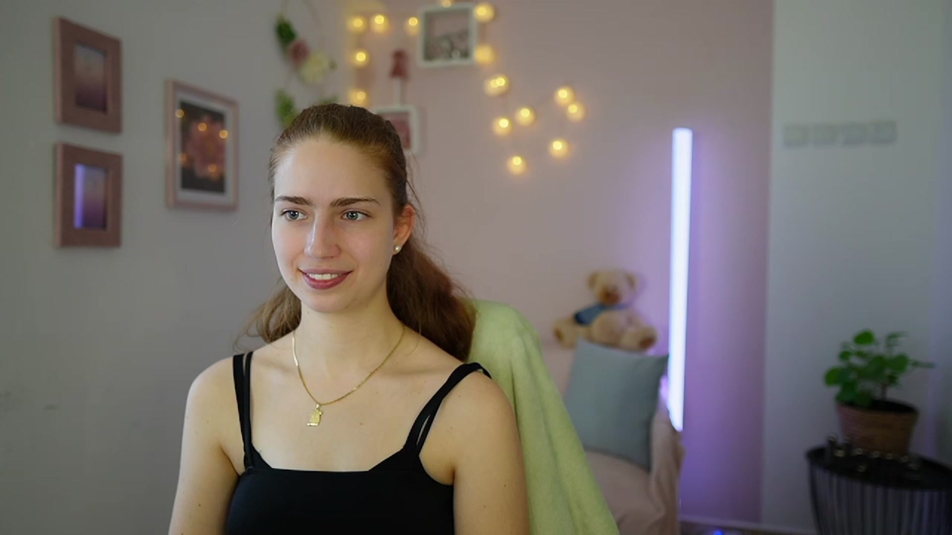 Naomi_Woods18 video thumbnail
