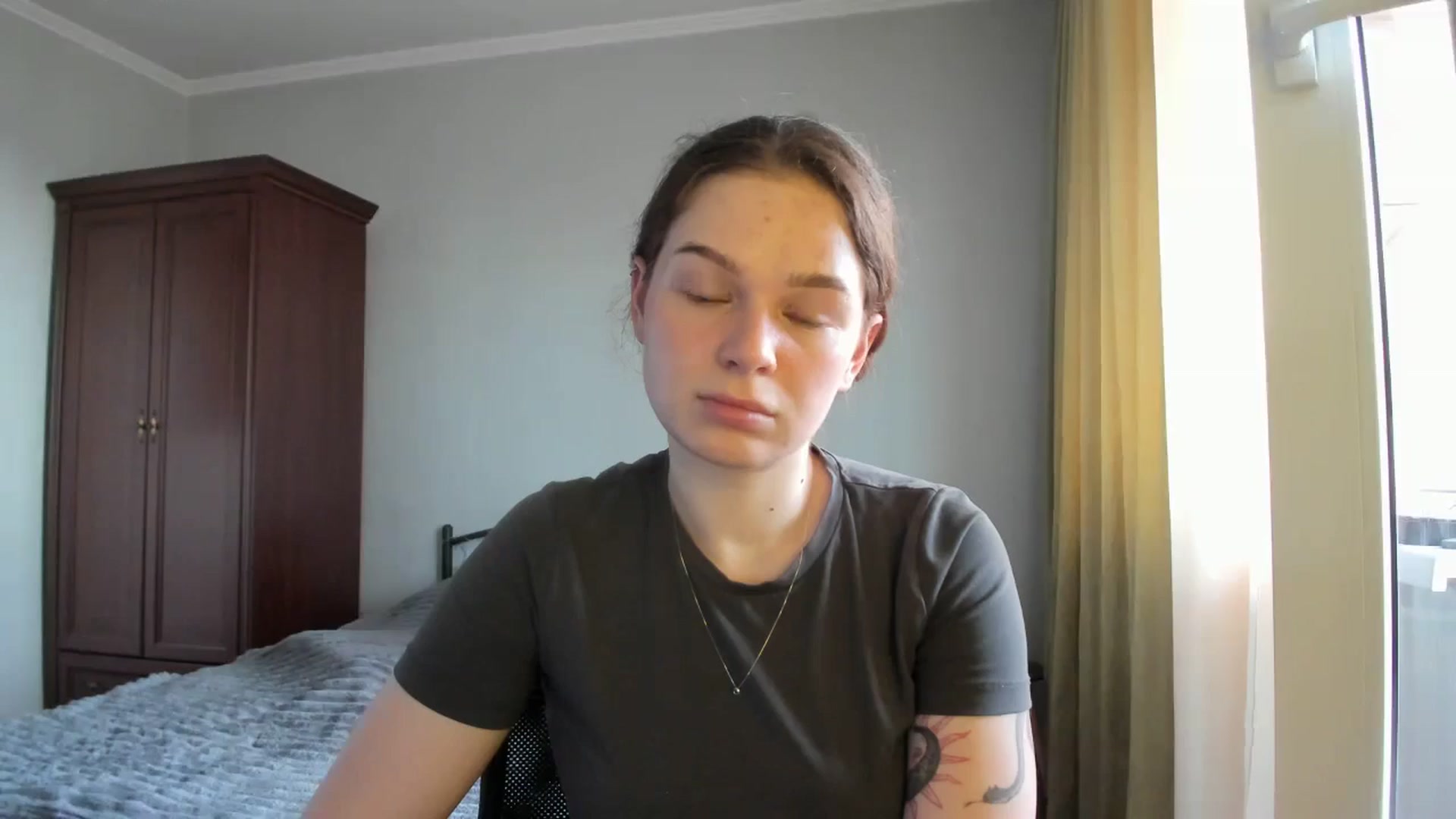 HeyAlisa video thumbnail