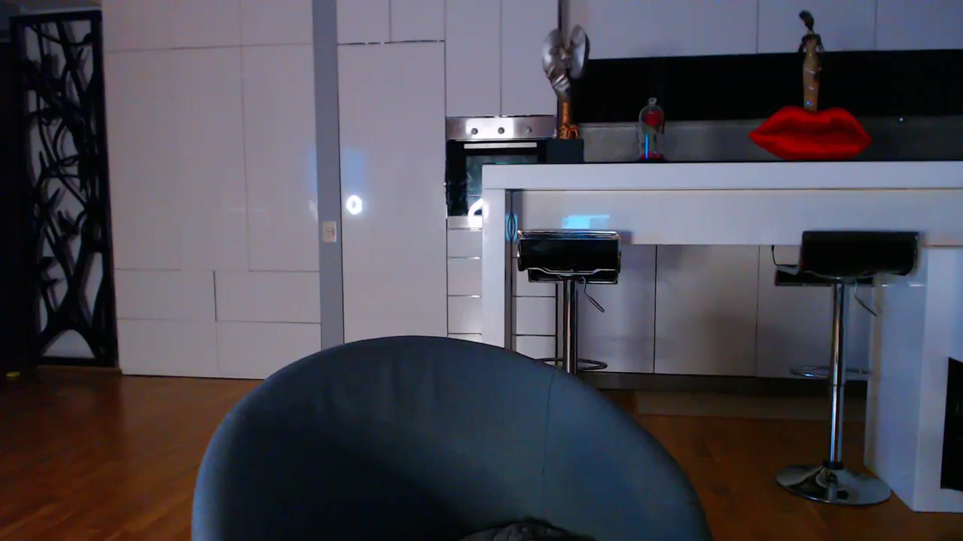 D_y_y video thumbnail