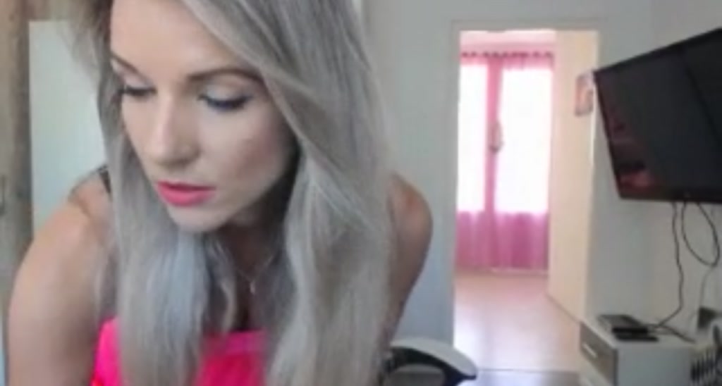 LauraSins video thumbnail