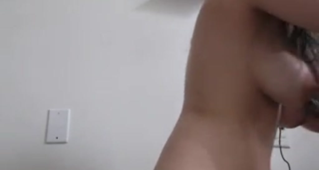 LilSensi video thumbnail