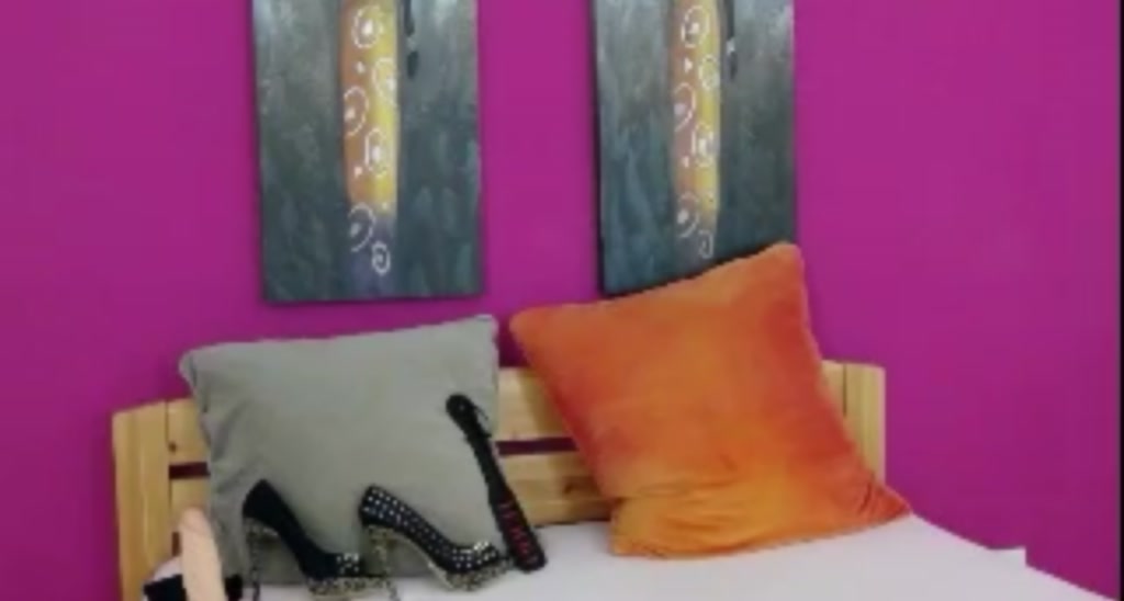 BustyxxHelen video thumbnail