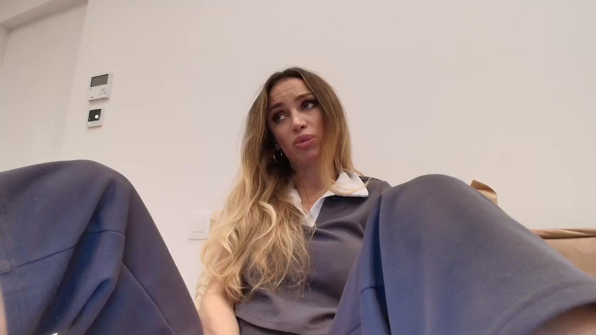 Anayys video thumbnail