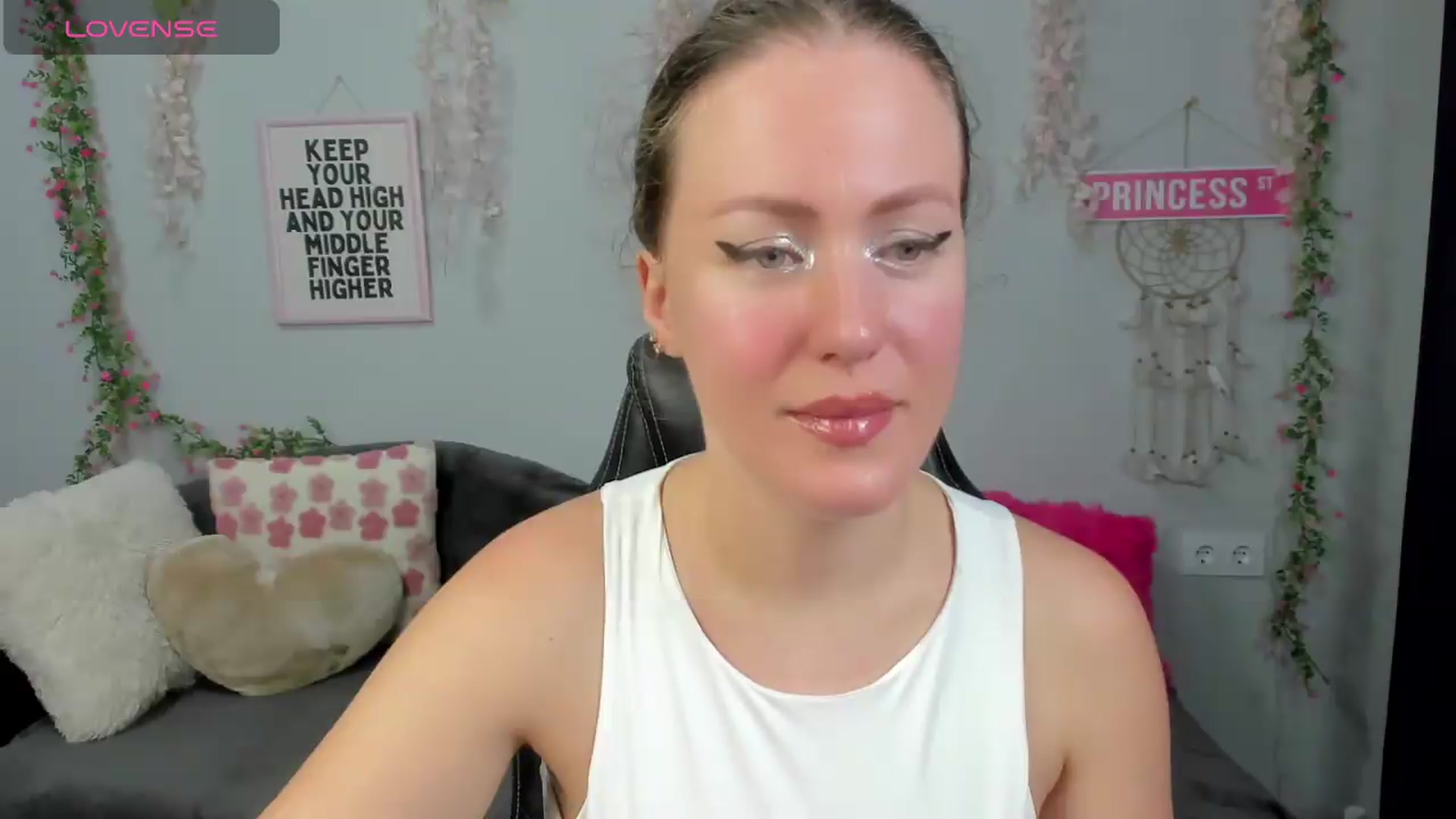 Shine_Shine_Ava video thumbnail