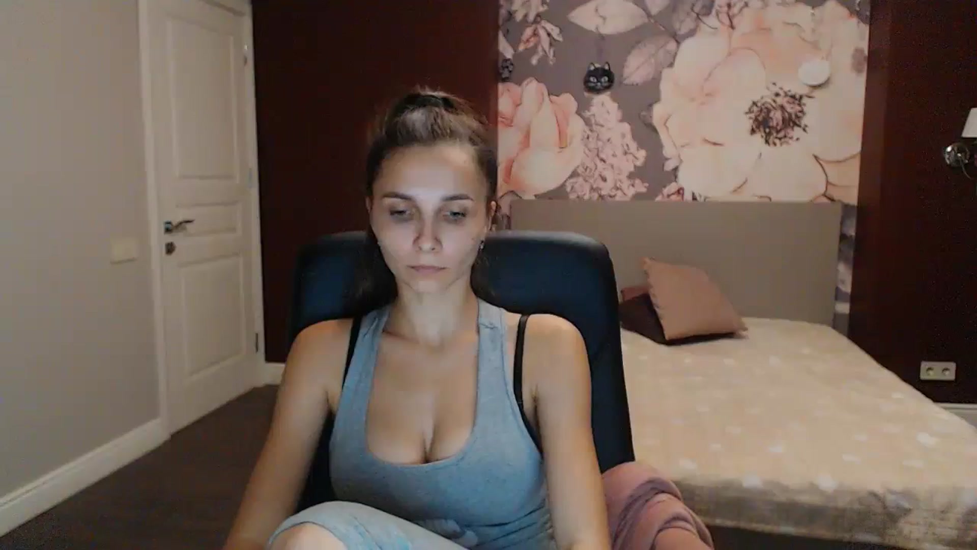 Karina_Mils video thumbnail