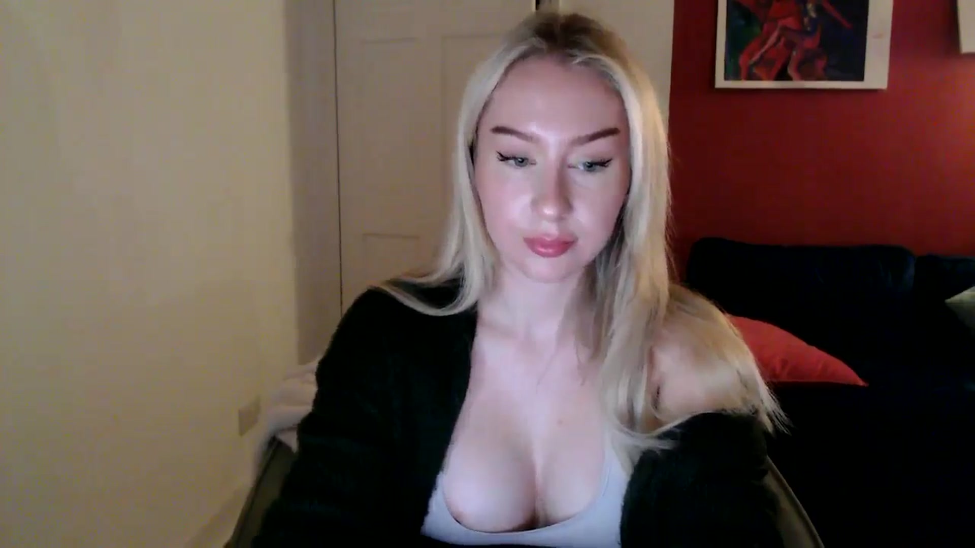 PetiteAvax video thumbnail