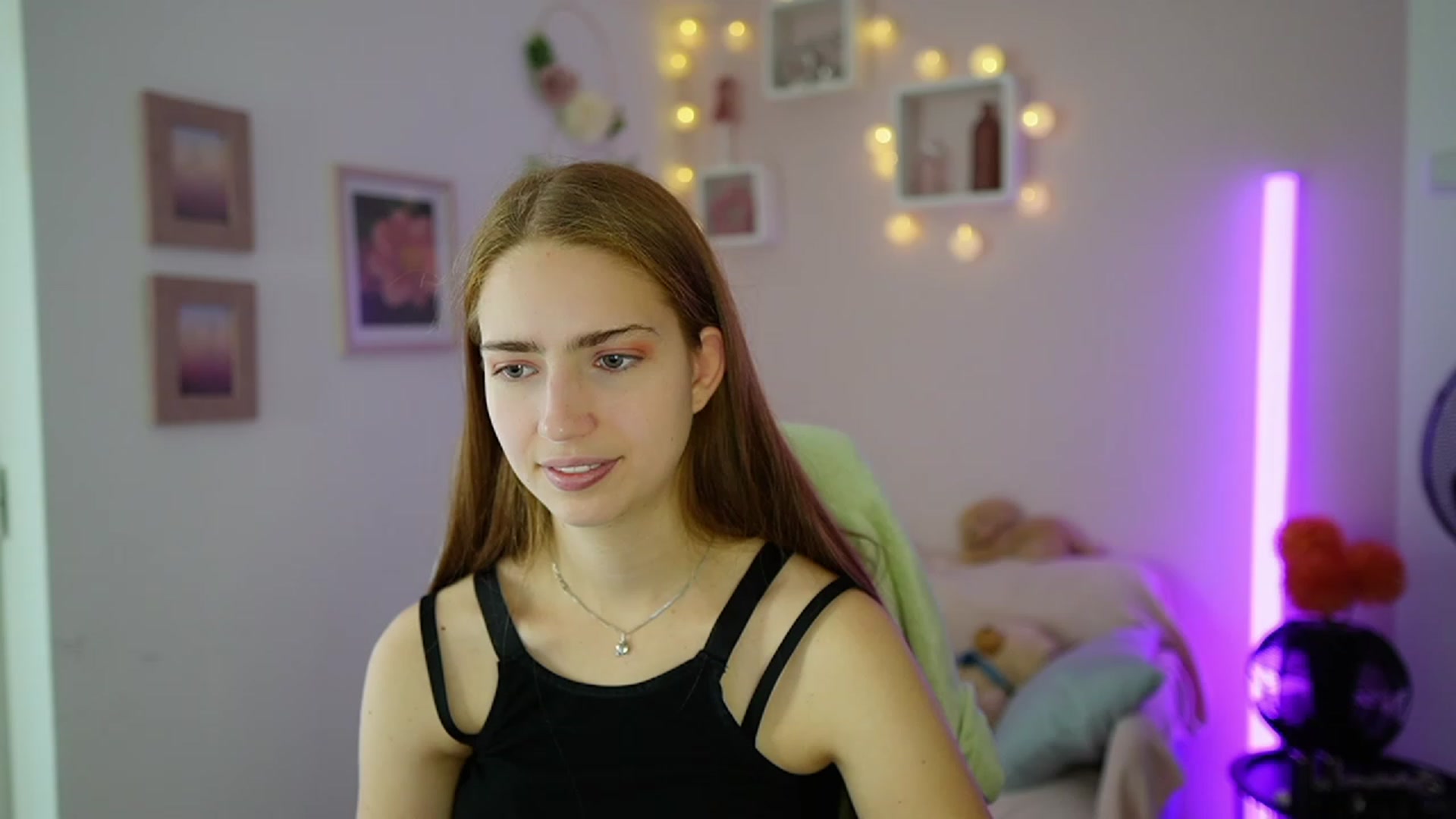 Naomi_Woods18 video thumbnail