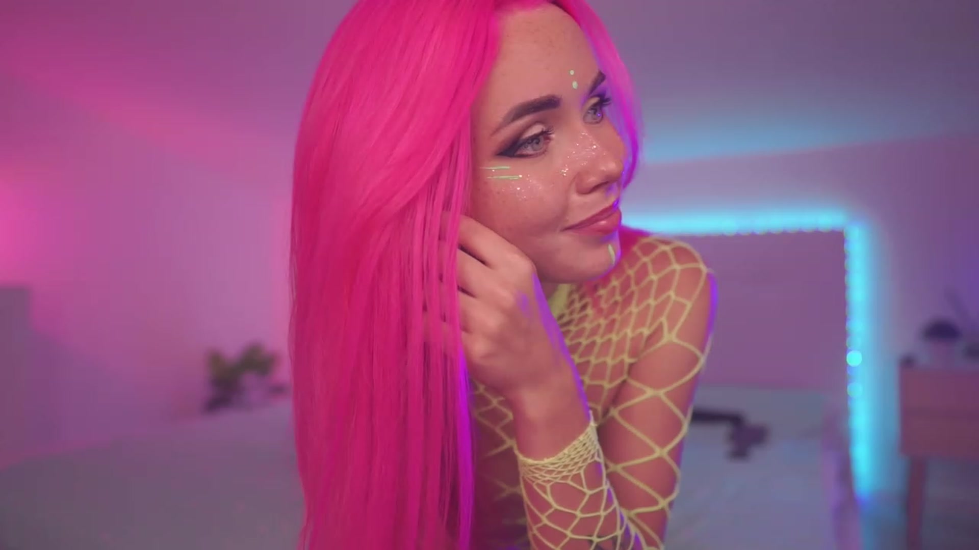 Sarah_Pink video thumbnail